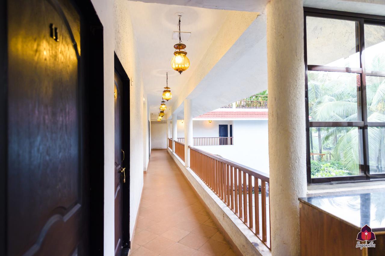Bougainvillea Hotel Alībāg Esterno foto