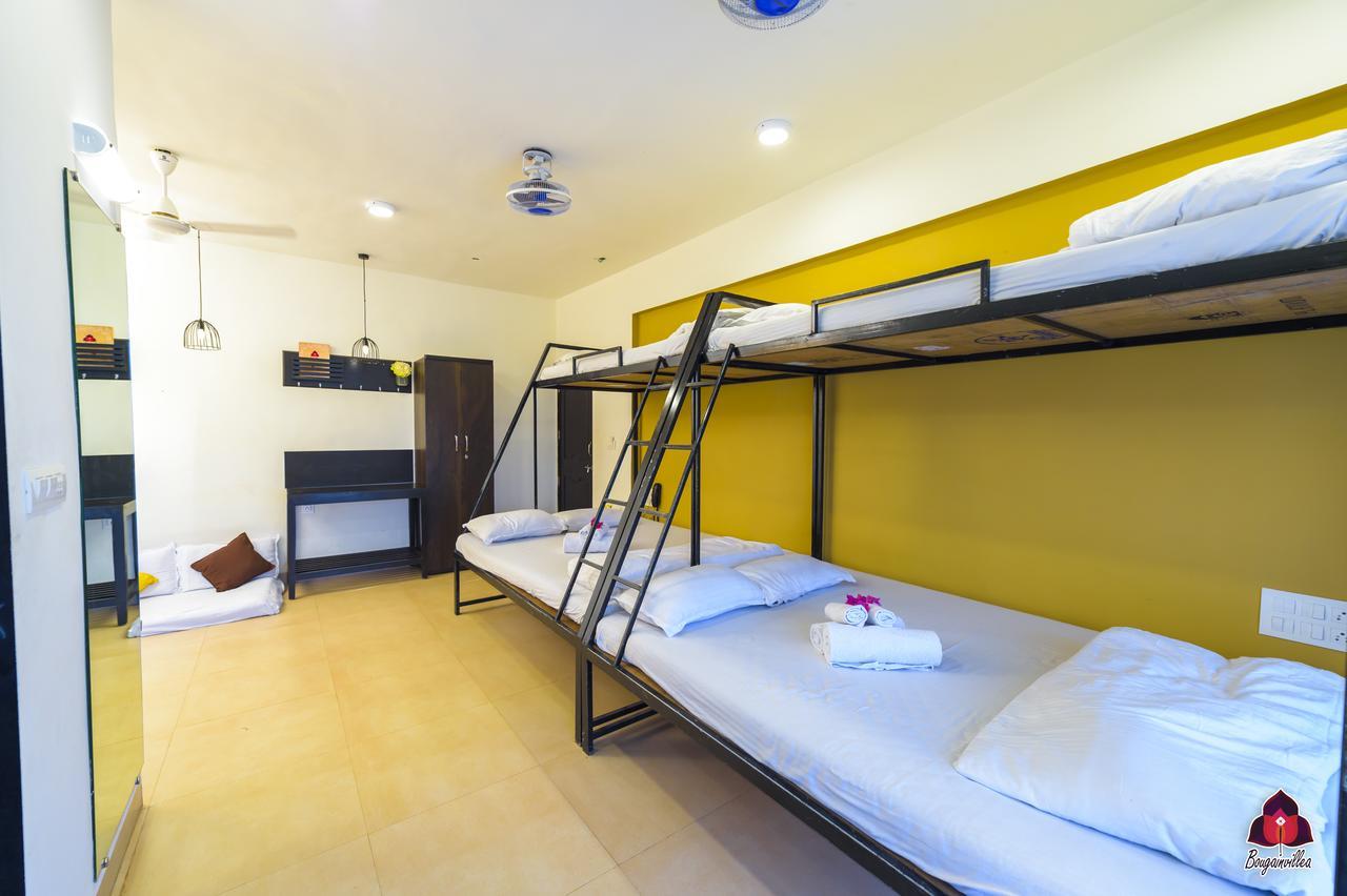 Bougainvillea Hotel Alībāg Esterno foto