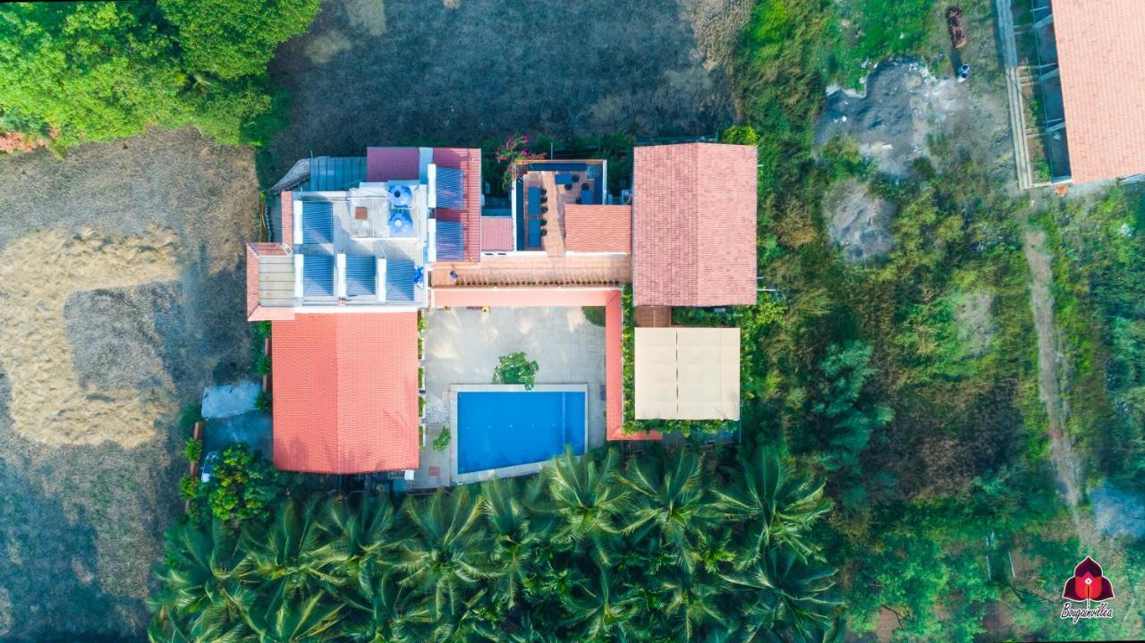 Bougainvillea Hotel Alībāg Esterno foto